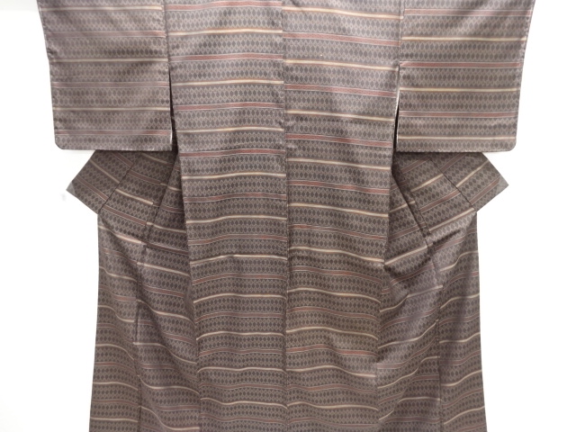 横段に菱模様織出し西陣お召し着物